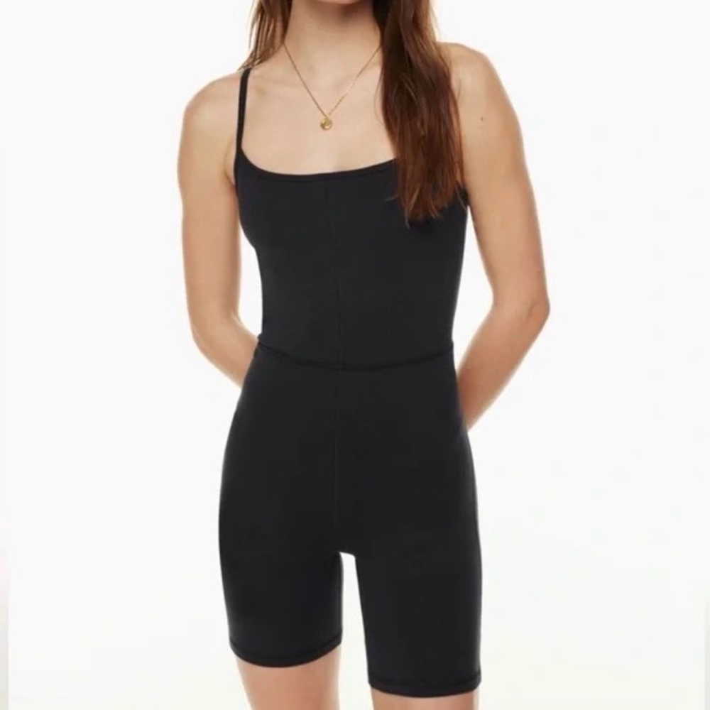 Aritzia Wilfred Divinity Romper XS, 7 inch length